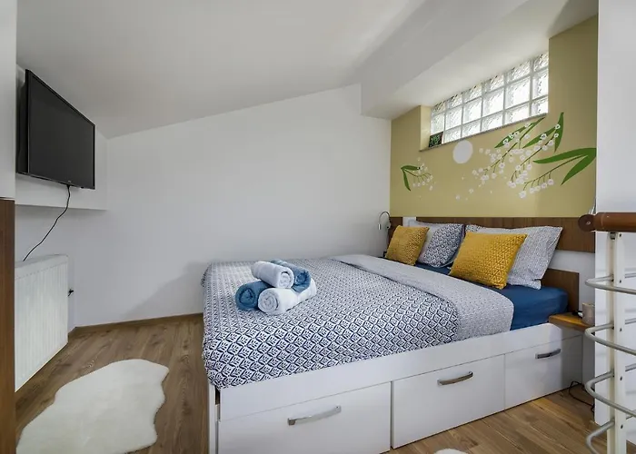 Penthouse With Sauna And Terrace * Bükreş